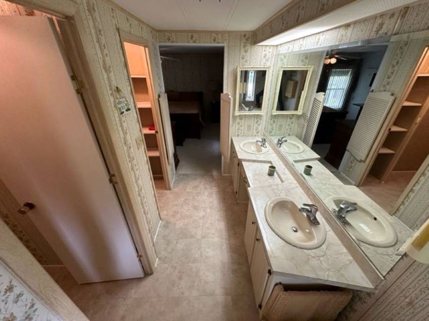 125 Rigi Slope Drive a Winter Haven, FL Mobile or Manufactured Home for Sale